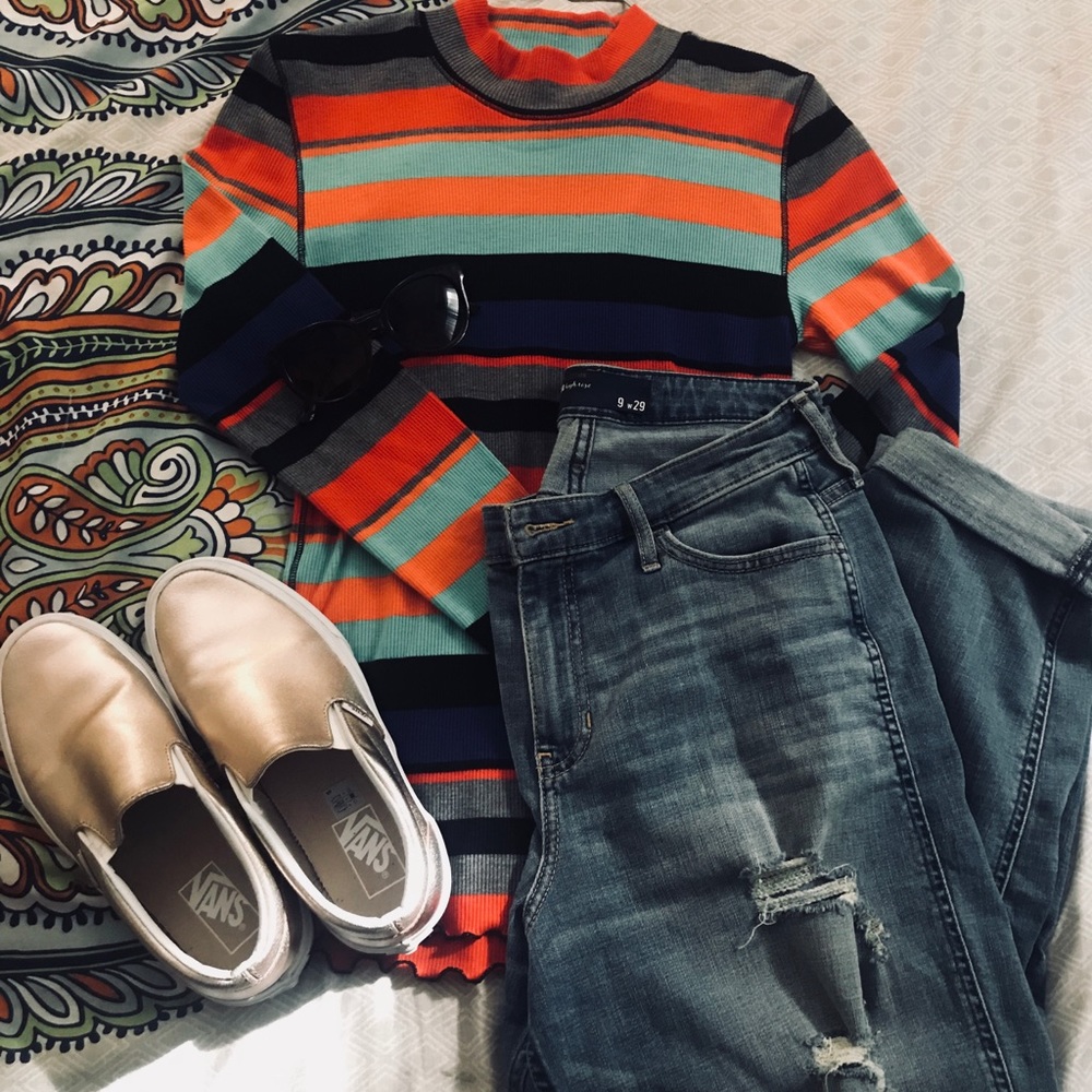 HOLLISTER Boyfriend Jeans (Hi-Rise)